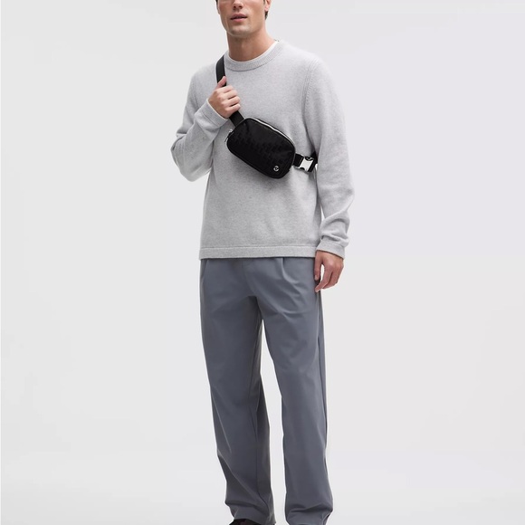 Lululemon Athletica Black Crossbody Bag✨ - Picture 9 of 11